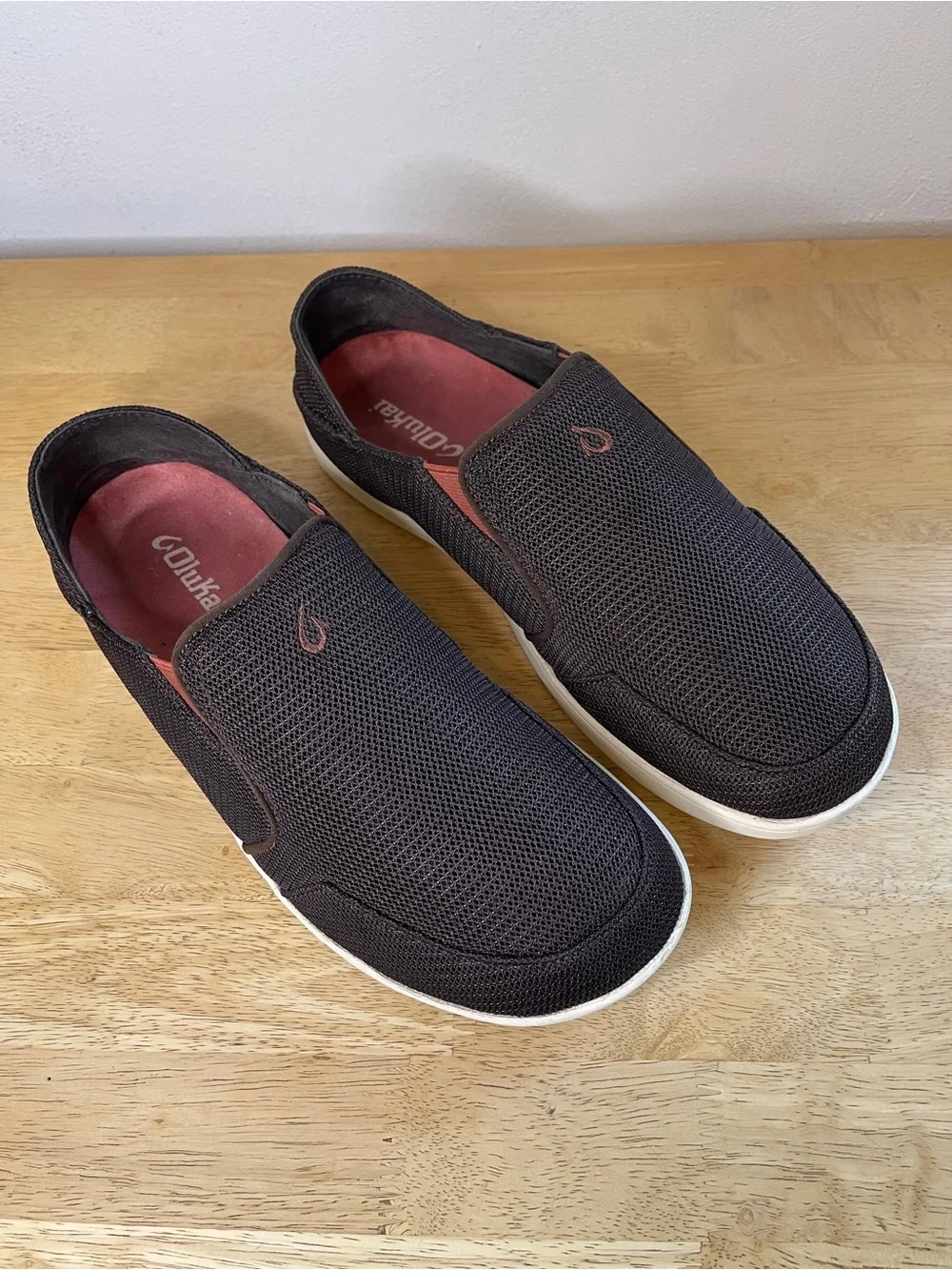 OluKai Men's Brown Nohea Mesh Slip-On Shoes Size 9.5
